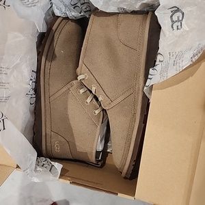 UGG Neumel Natural Size 12